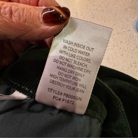 Special A - green corduroy wide leg jeans - size 7 - NWT - Picture 15 of 16